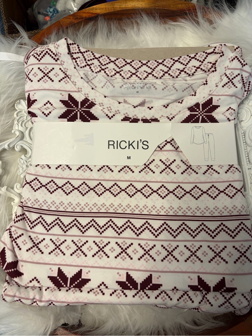 NEW Ricki's White and Burgundy Fair Isle PJ/lounge set